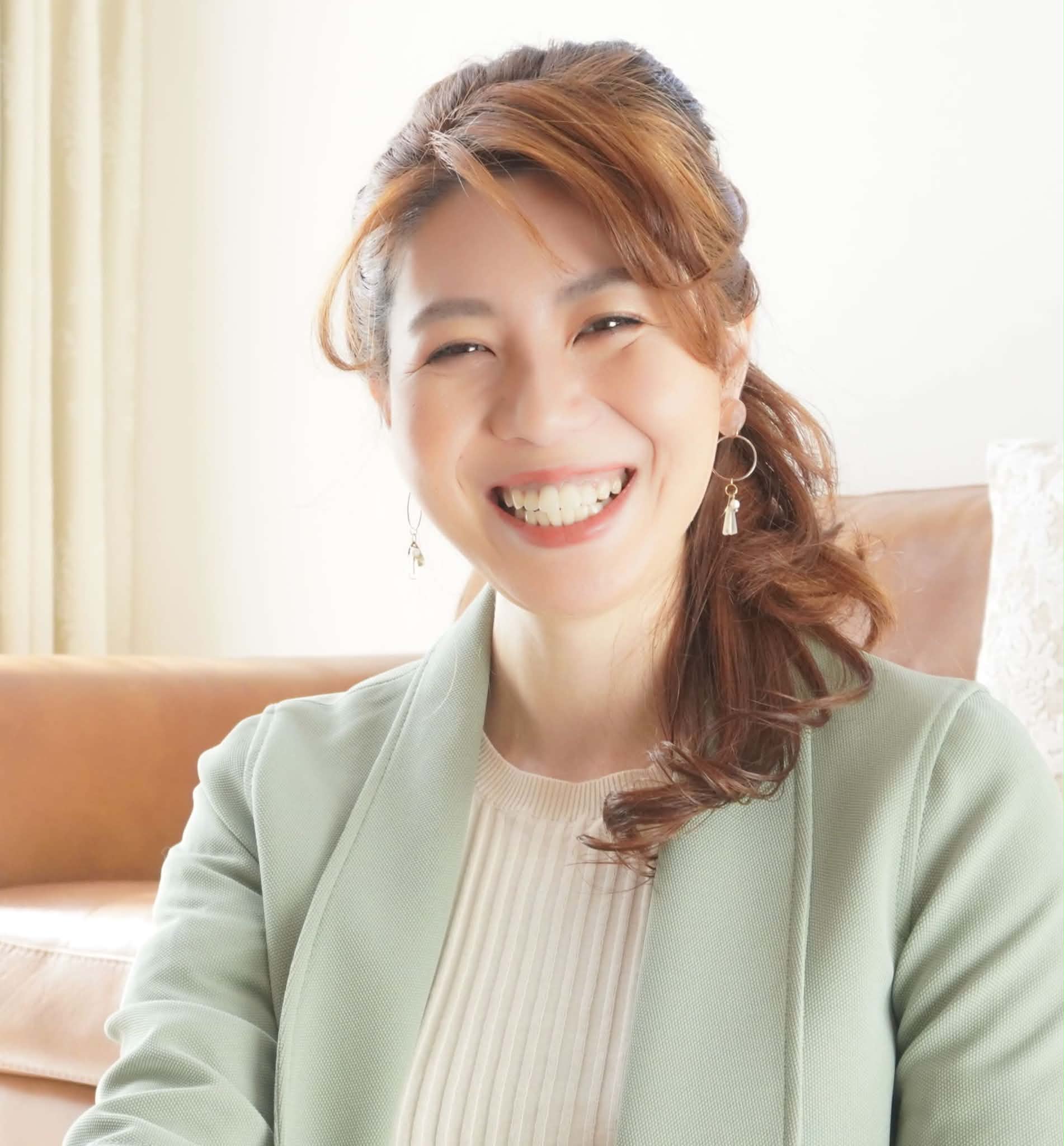 合同会社コウノトリ企画 代表 堂福はる